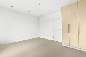 Photo 27- click for photo gallery